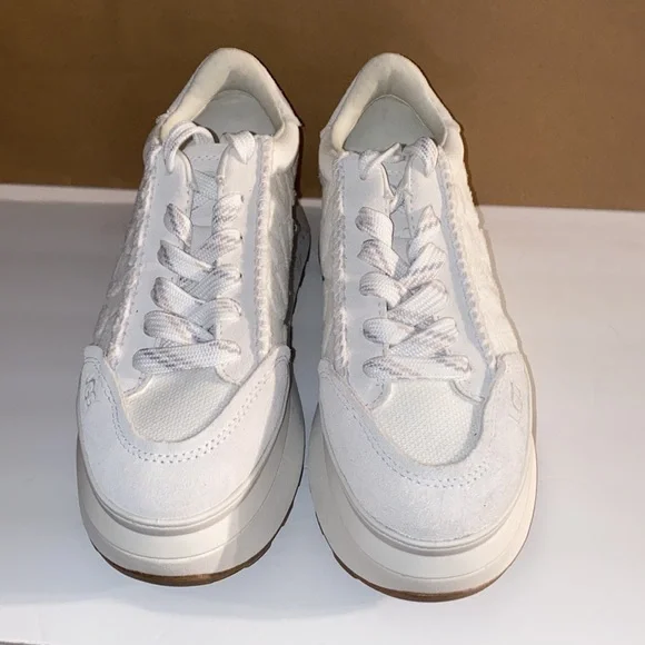 COPY - Women’s UGG Marin Lace Up Platform Shoes #9 - Picture 4 of 7